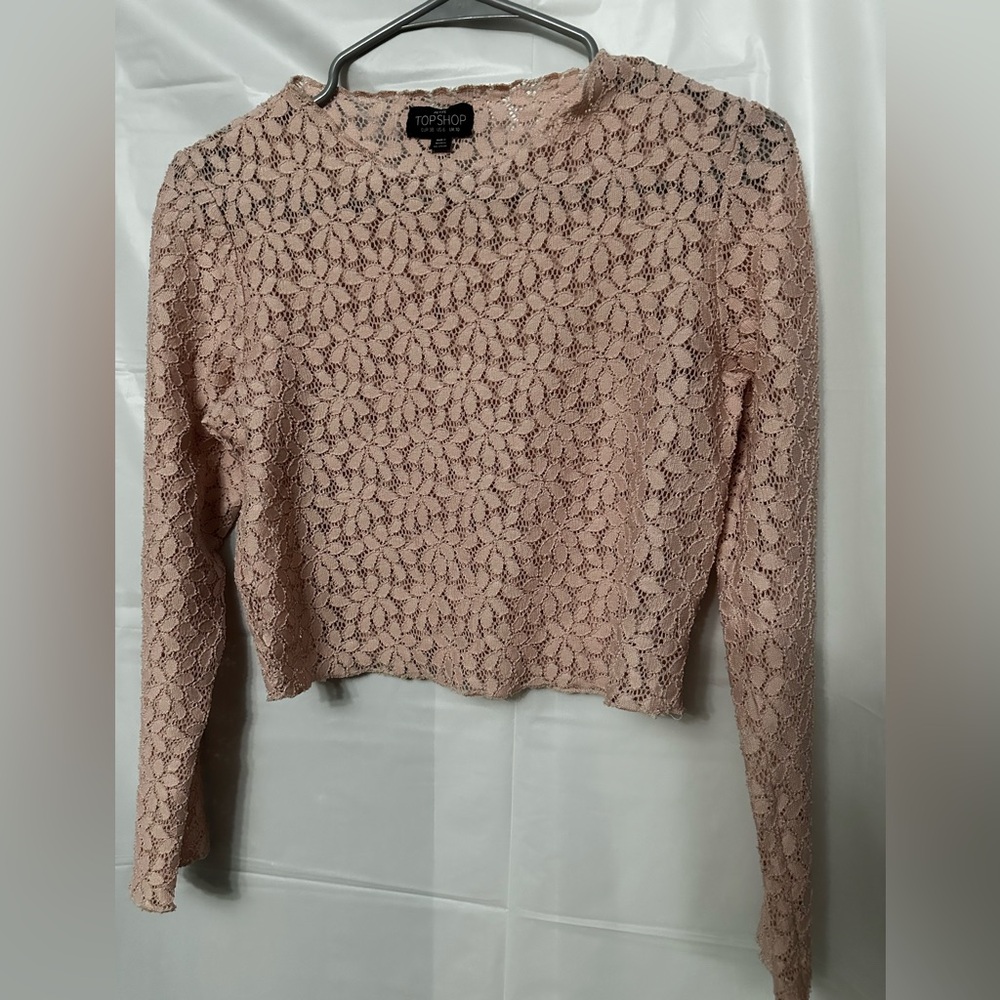 Topshop pink floral lace long sleeve crop top. Size 6 Petite